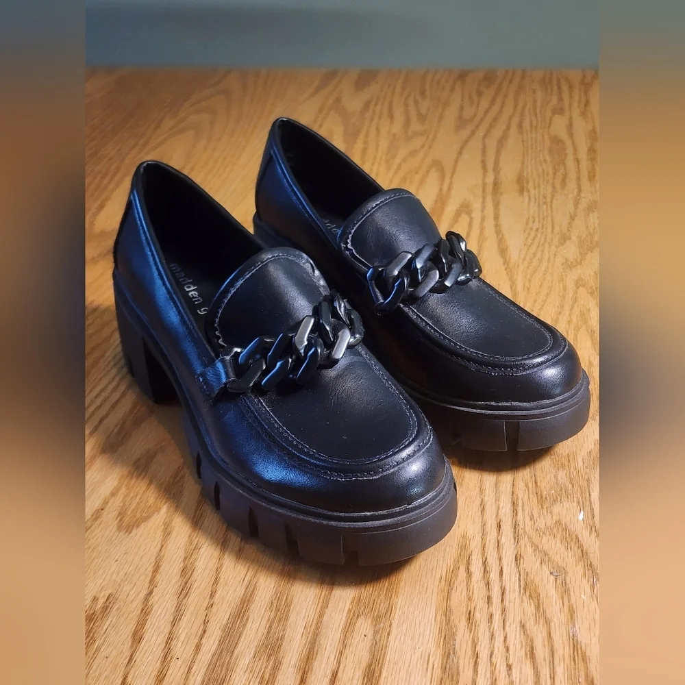 Madden Girl Chunky Lug Sole Loafers Womens 7 Black Heel Shoes Chain Platform - Picture 5 of 15